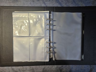 ANTIFRAGILE 卡冊 PHOTO CARD BINDER(卡冊有使用痕跡，詳見說明欄❗️)