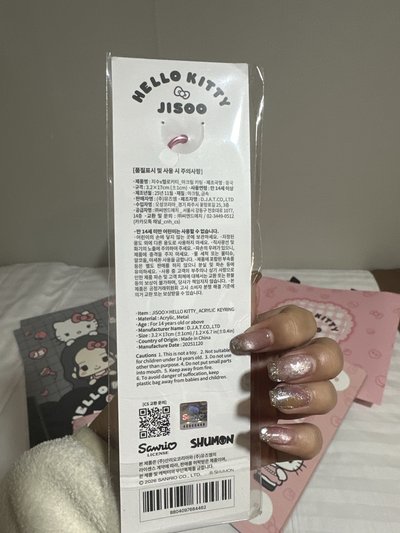 Jisoo 凱蒂貓聯名 可愛壓克力Shumon 鑰匙圈