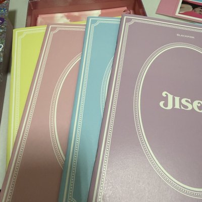 BLACKPINK 2021 年曆 