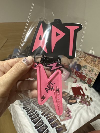 Rosie 快閃 Apt 搖搖鑰匙圈 