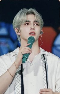 25‘fm holiday 演唱會 DVD / CD 卡 藍光版