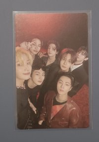 是藍版造型但整個都紅通通的