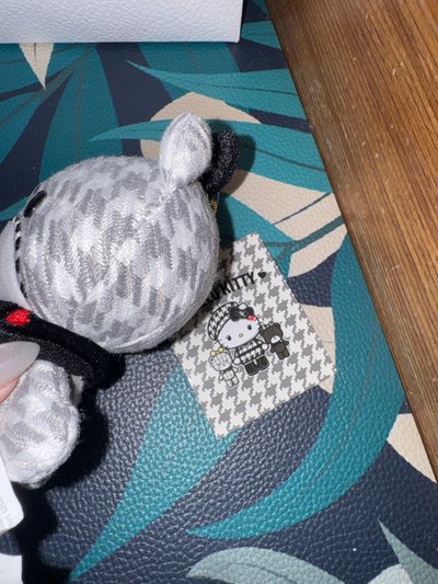 kitty冬季新款千鳥格吊飾泰迪熊