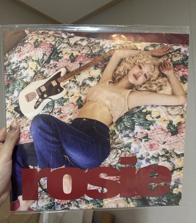 Rosé 「rosie(VAMPIREHOLLIE EDITION BLUE)」(韓國進口限量版黑膠LP)