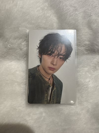 HOLLOW通常盤專卡 旻