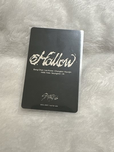 HOLLOW通常盤專卡 旻