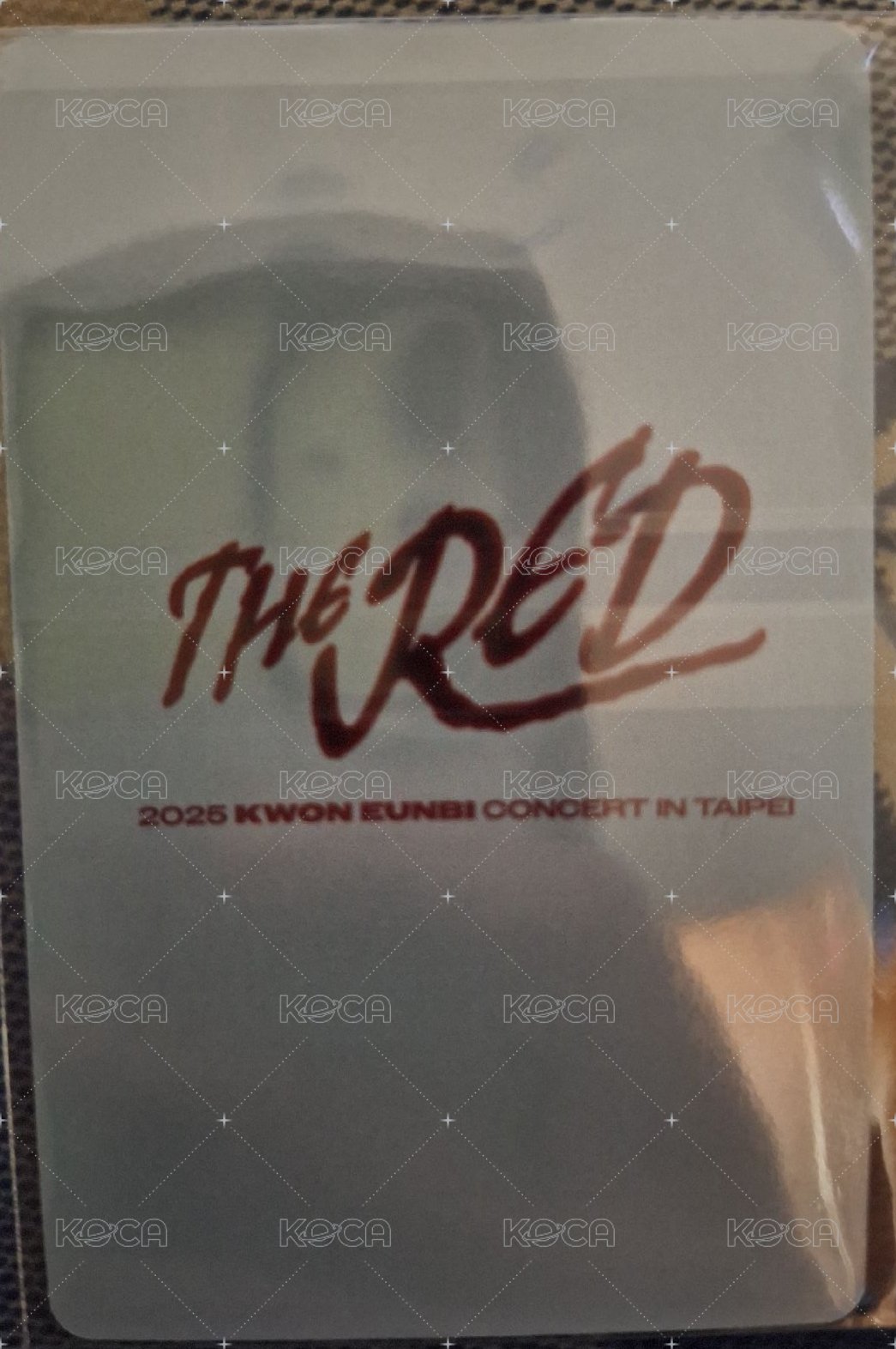 權恩妃 The Red 演唱會 In Taipei  周邊卡 帽子周邊卡 背面