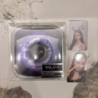 Winter吊飾、Savage 專輯 P.O.S Ver.（已拆全專，外盒有損）