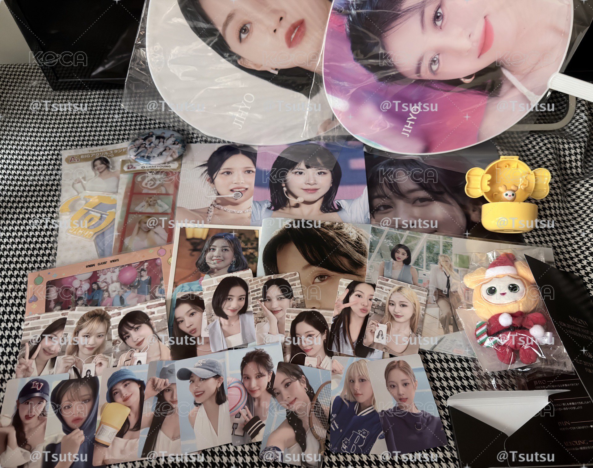 TWICE（整圖出聖誕娃全新未拆有證！加圖三 可當日寄出）志效 聖誕 baby lovelys 大扇 扇子 小卡 戒指