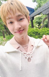 Onew Percent 演唱會周邊 滿額卡 