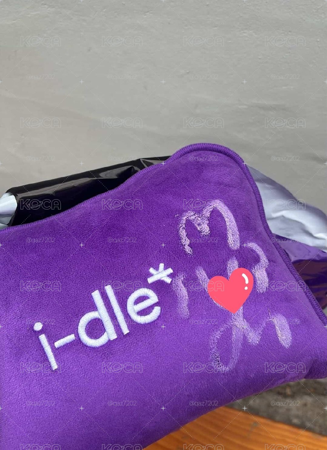 i-dle 首爾場展覽 薇娟miyeon 毛毯本物 親簽