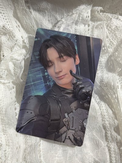 正規四 休寧凱wvs幸運卡