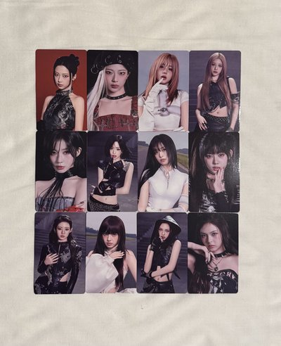 現貨 · BM PSYCHO&WE GO UP官拍隨機卡包