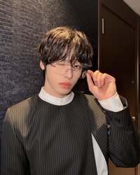 MR
