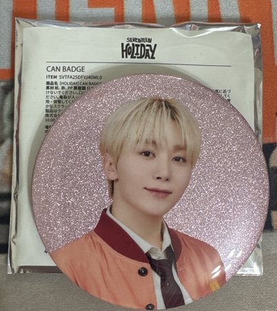 Holiday 寛燦徽章