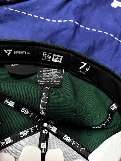 NEW ERA X SEVENTEEN 全封帽