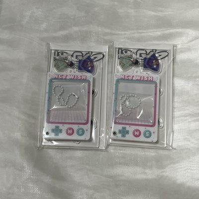 LOG in 日本周邊 搖搖樂鑰匙圈