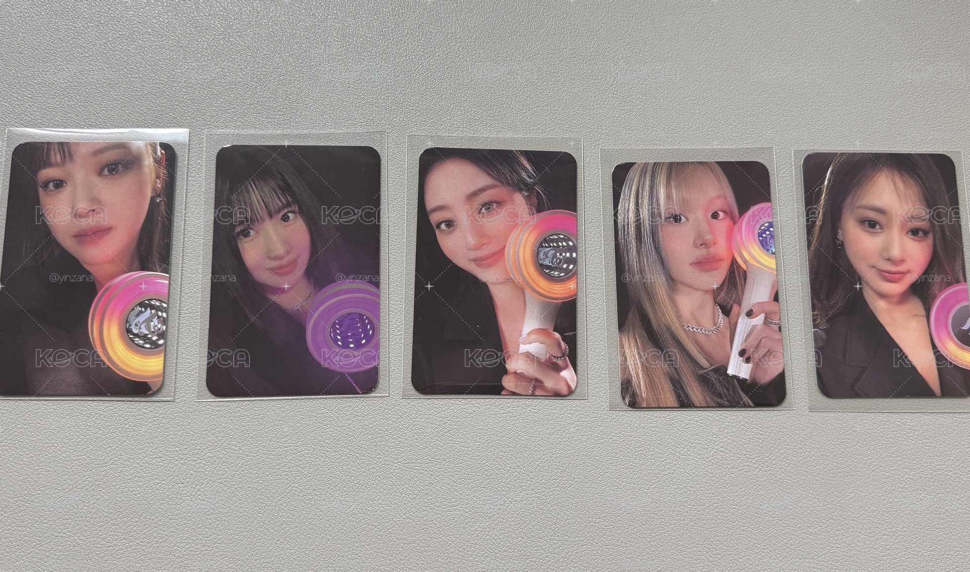 TWICE 手燈小卡