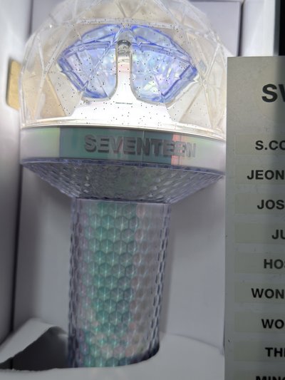 （現貨 無手繩）seventeen 二代克拉棒 手燈 應援棒