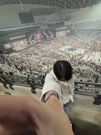 看完簡介再下單 個人哀居同步販售