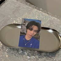 你這背景太假了