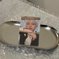 在（超大）縫隙盯著你