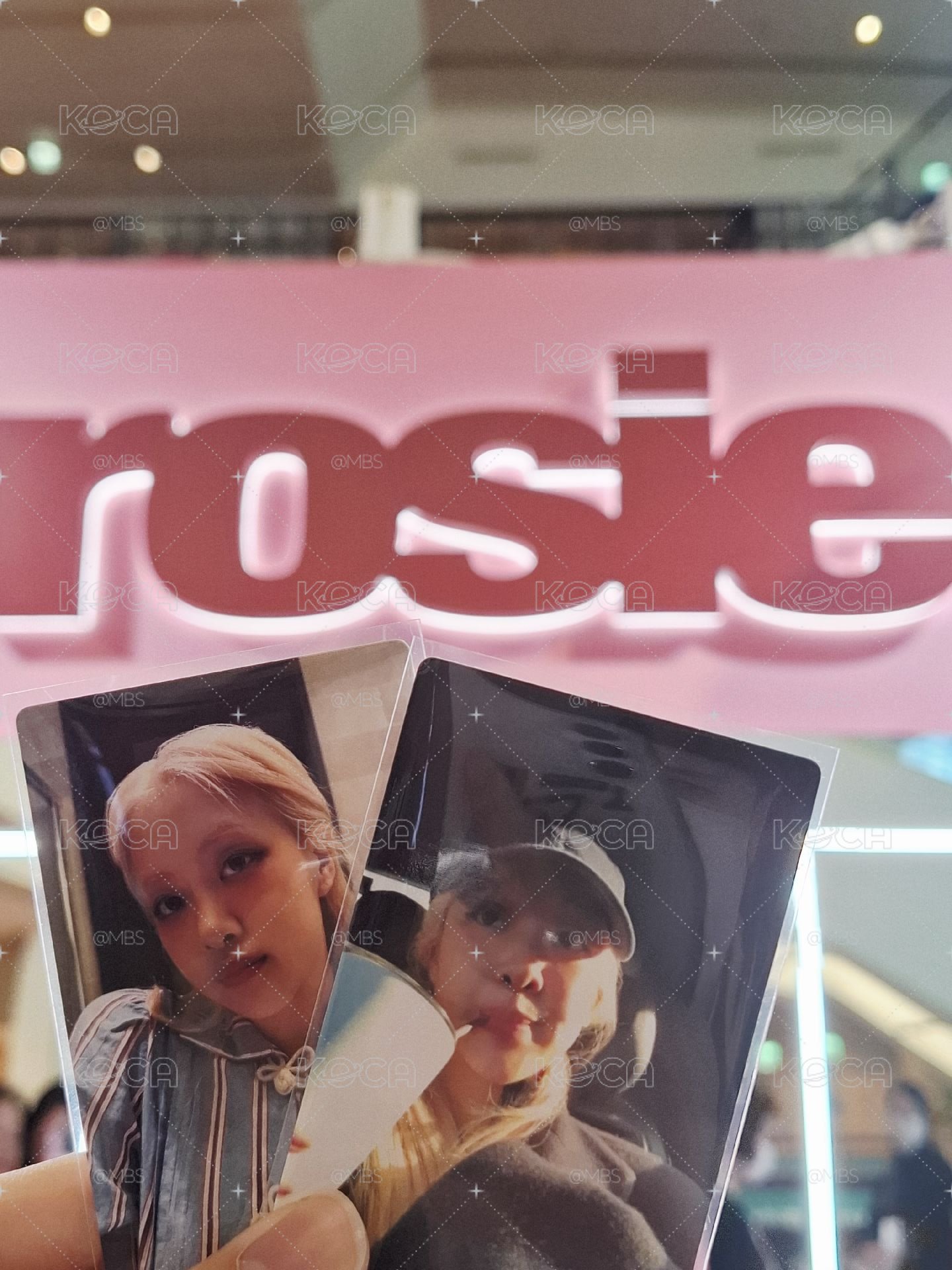 Rosé快閃滿額卡 （右）不收包手
