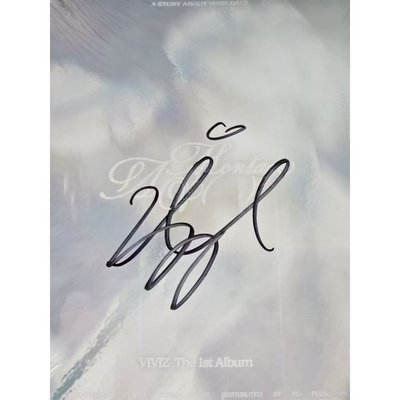 現貨【Hello82 簽專+1張特典卡】VIVIZ 簽名 💖 A Montage of ( ) 親簽 簽專