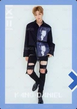 迷一 SKY Ver. 專輯卡  背面