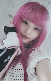 NOT CUTE ANYMORE yzy 1.0 幸運卡 