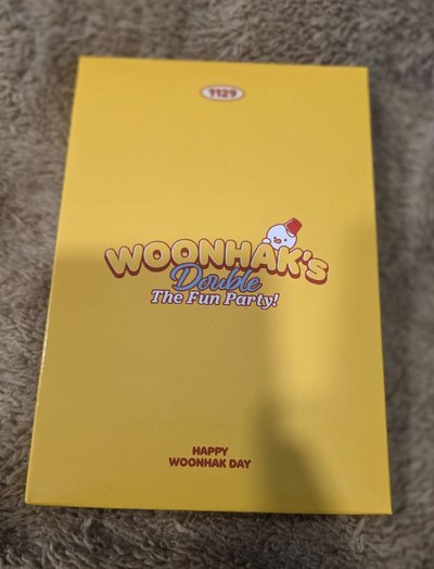 直出✨️餘量 哩嗚 雲鶴 2025 生日 旋轉立牌