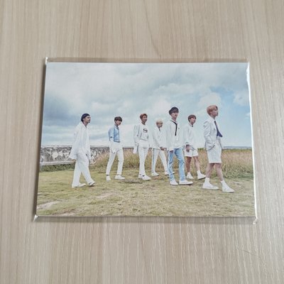 BTS 2018 年曆周邊