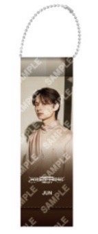 RIGHT HERE 吊飾 小旗幟