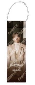 RIGHT HERE 吊飾 小旗幟