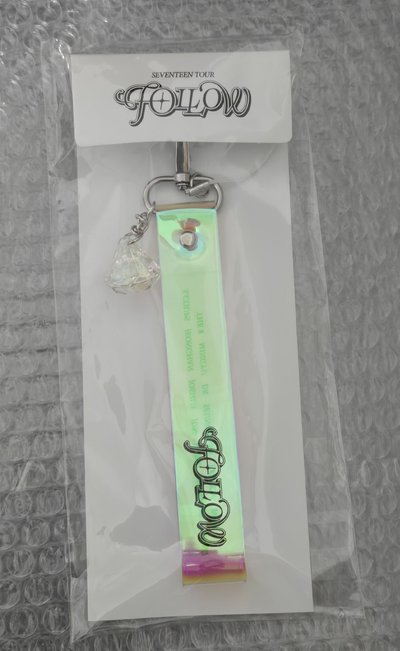 Follow 手機吊飾 全新未使用