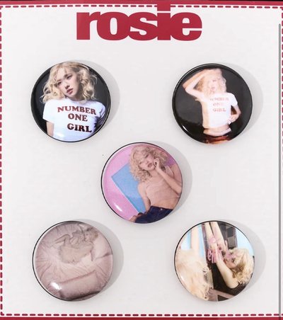 Rosie 韓國🇰🇷首爾快閃 徽章組