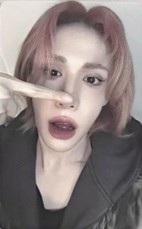 迷一 ju 線上12.0 簽售卡 點鼻子