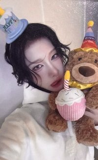 迷一 ju 線上10.0 簽售卡 生日快樂 B
