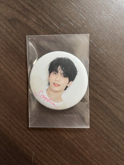 崔秀彬 2025日本夏日 徽章