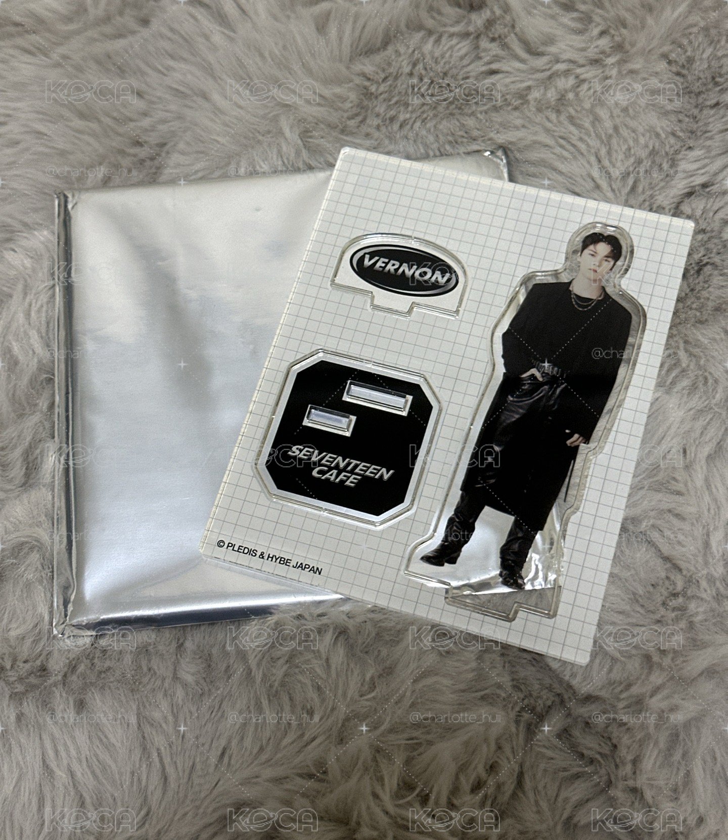 23’CAFE 立牌 Vernon 