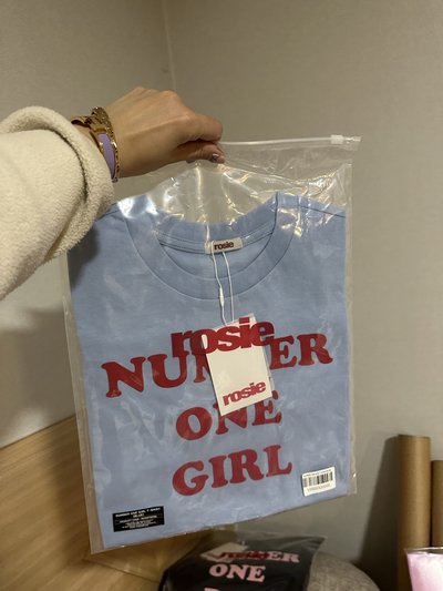 rosie 快閃限定T恤 Number One Girl 系列