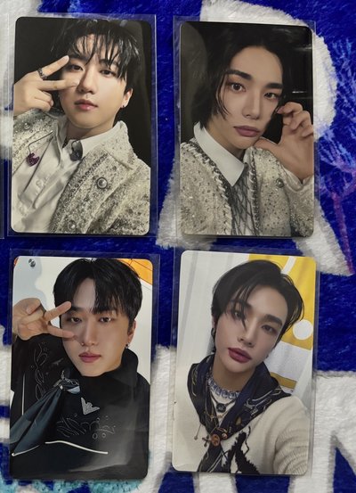 skz toy world 限定版固卡A+B