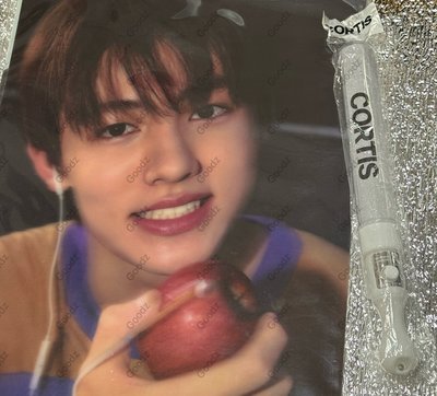 現貨 CORTIS 逆應援手燈