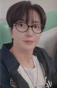 正規12 yzy 香港線下 簽售卡 