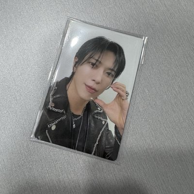 FNC CNBLUE 手燈 小卡 一套三張 鄭容和 姜敏赫 李正信