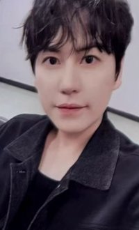 正規12 yzy 香港線下 簽售卡 