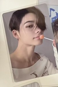 肚子餓了吃棒棒糖