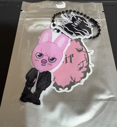 Do it 北京快閃店滿額卡、隨機吊飾