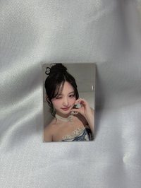 IVE SWITCH yzy簽售(多帶專卡）