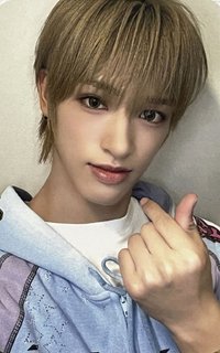 迷二 sw 線下 5.0 合照會 簽售卡 